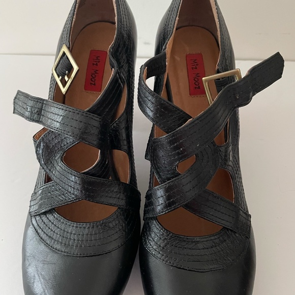 Miz Mooz Womens 10 Black Crisscross Pattern With Gold Buckle MaryJanes - Picture 15 of 15
